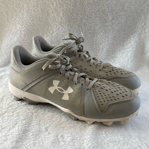 Under Armour Light Gray Sports Cleats Men’s Size 9.5 Lace Up Shoes Leadoff